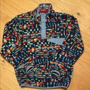 Patagonia Multicolor Geometric Fleece Pullover 7-8 size kids